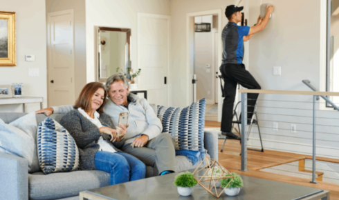 How can checking mobile signal in each room affect your choice of a new home